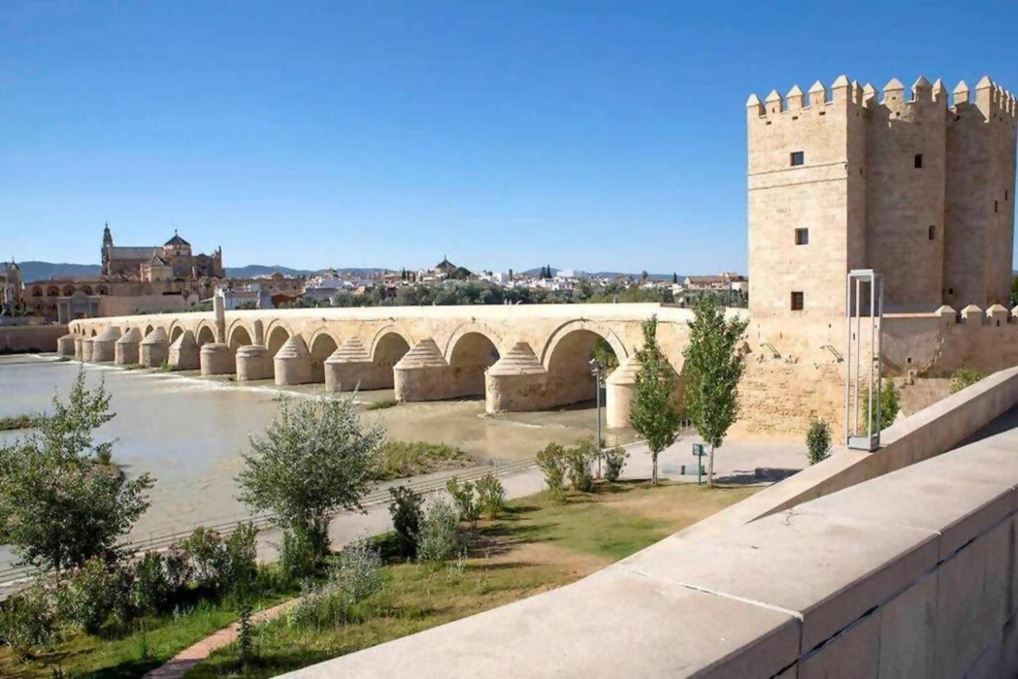 Appartement Calahorra Experience à Cordoue Extérieur photo